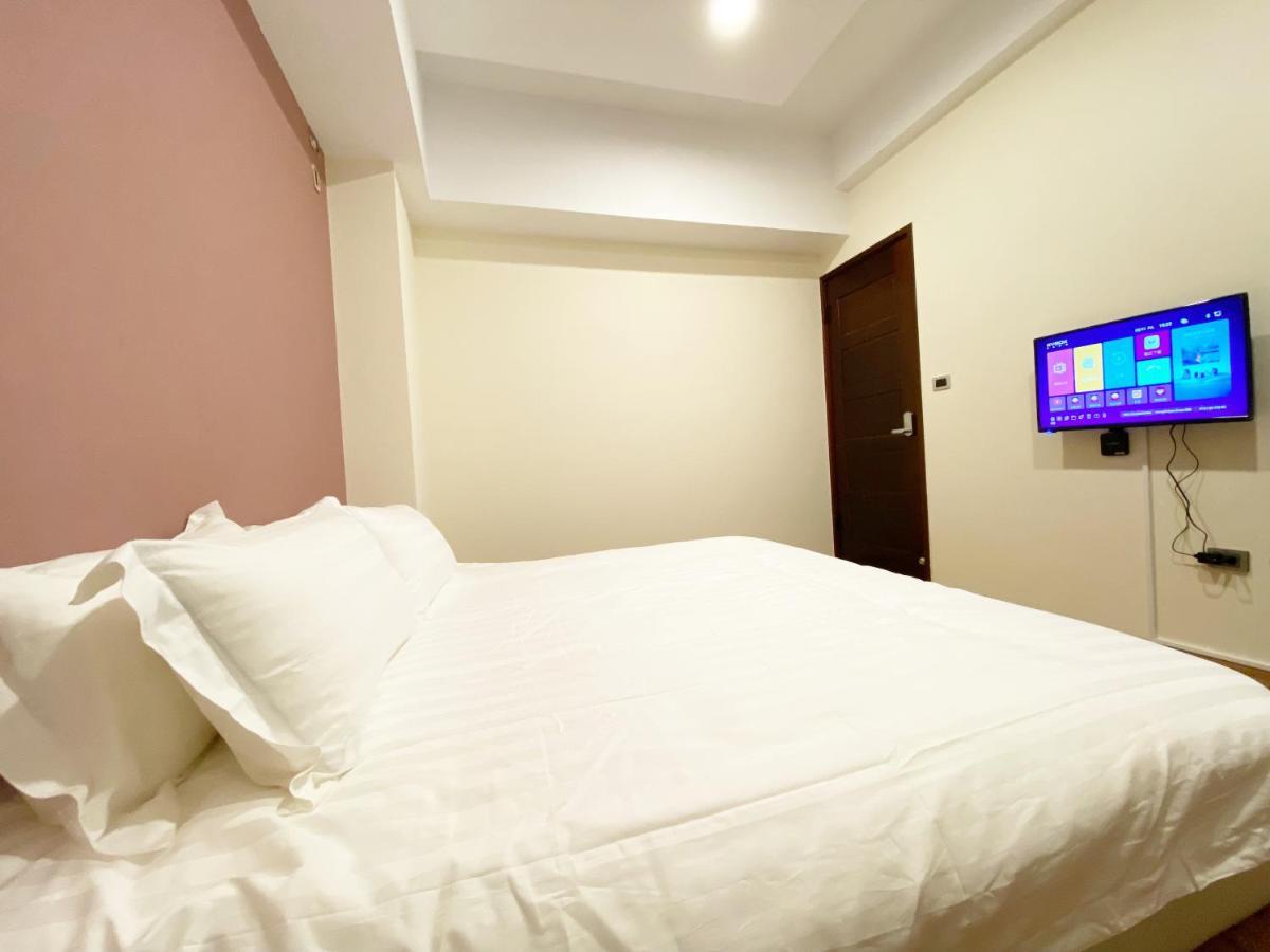 Taichung Muyi Ju Apartment Bagian luar foto