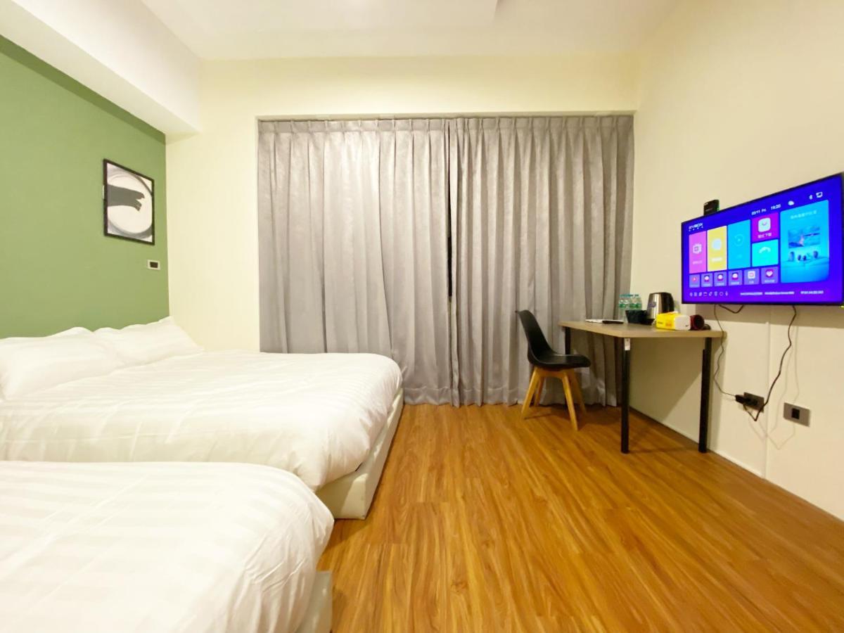 Taichung Muyi Ju Apartment Bagian luar foto