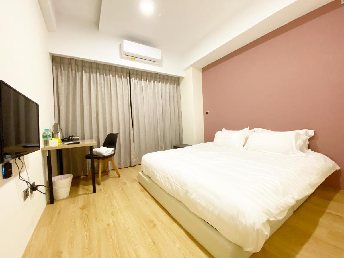 Taichung Muyi Ju Apartment Bagian luar foto